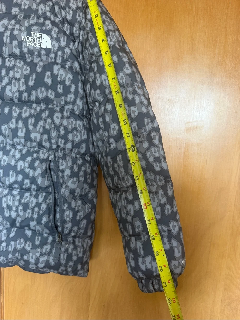 The North Face Kids Grey Leopard-Print Puffer Jacket